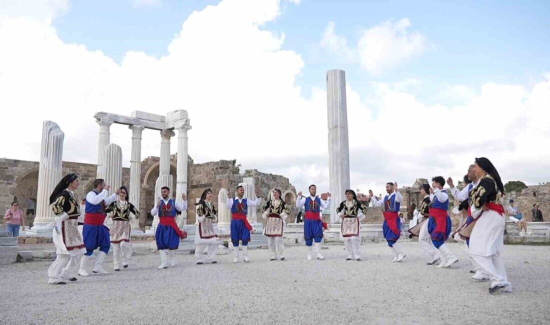 Mersin Büyükşehir Belediyesi, Manavgat Belediyesinin organize ettiği Girit’ten Side’ye Kültür