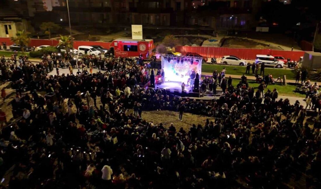 Samsun’un Atakum Belediyesi, baharın müjdecisi Hıdırellez’i, Atakum Halk İskelesi’nde gerçekleştirdiği