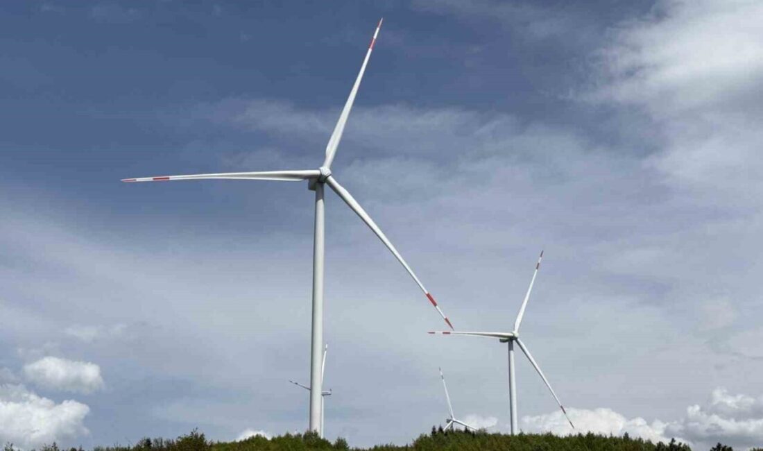 Sakarya’nın Geyve ilçesinde hayata geçirilen Rüzgar Enerji Santrali, Cumhurbaşkanı Recep