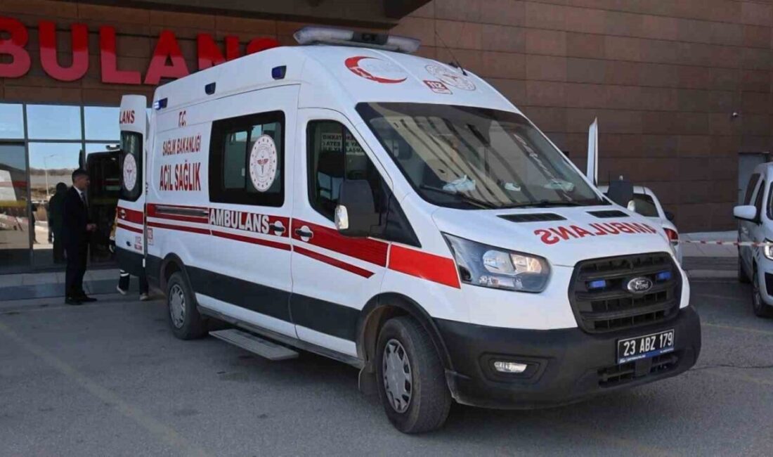 Elazığ’da 2’si çocuk 4 kişi, içtikleri sütlü kahveden zehirlenerek hastaneye