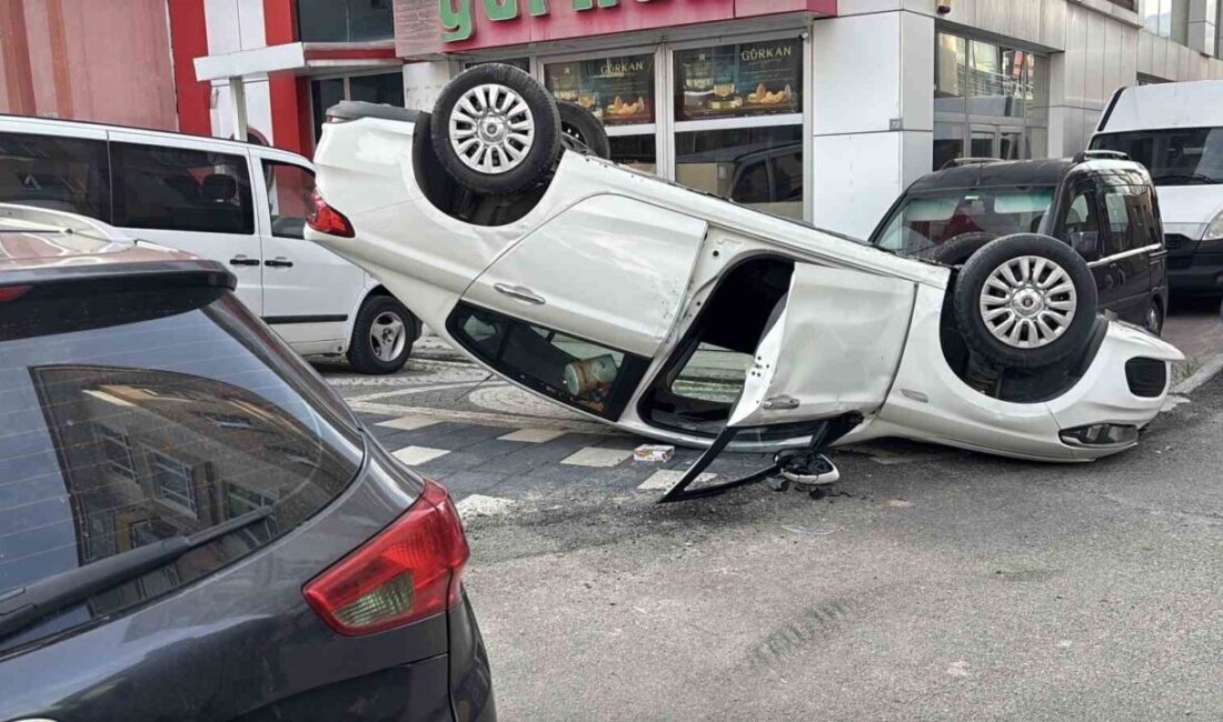 Bolu’da iki otomobilin çarpıştığı kazada araçlardan biri takla attı. Kazada