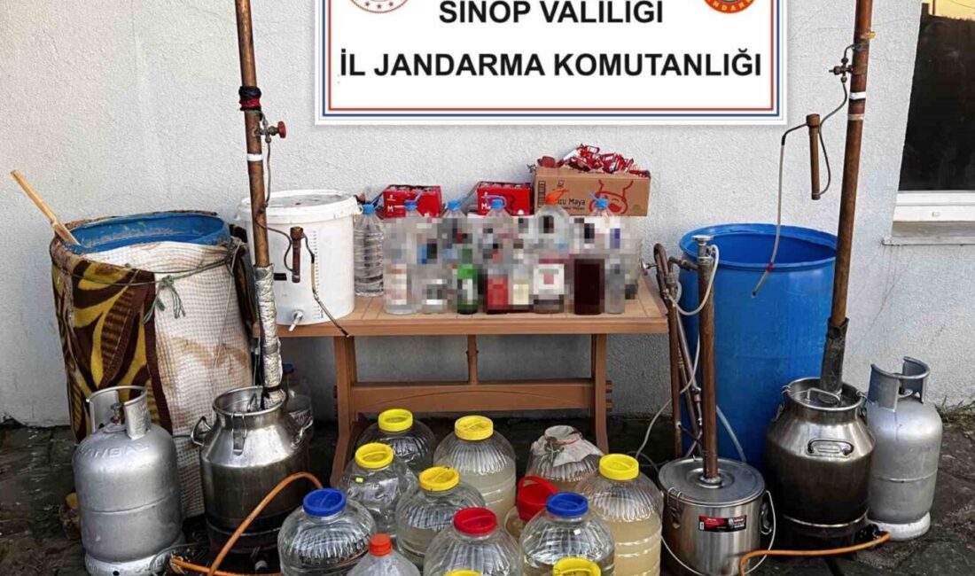 Sinop’ta jandarma ekiplerinin düzenlediği operasyonda kaçak alkol üretimi yapılan bir